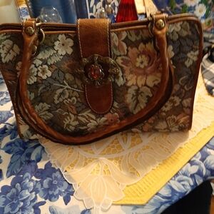 Patricia Nash Riemzo gorgeous bag
